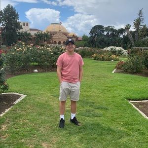 Meet your Posher, Troy